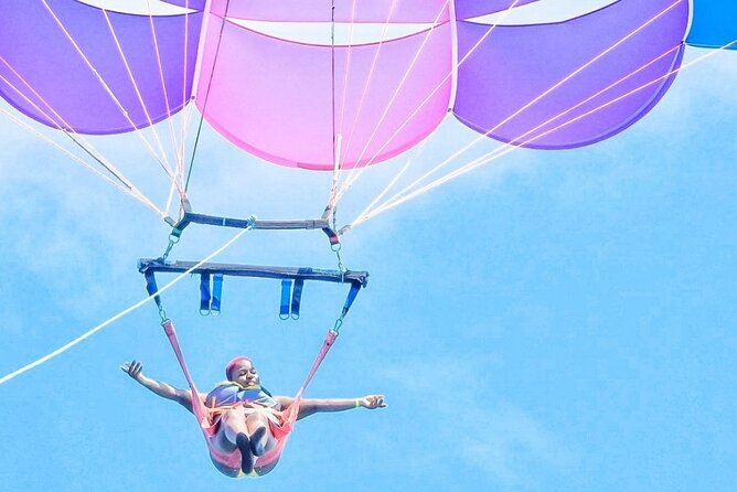 Parasailing, Blue Hole Mineral Spring, Seven Mile Beach - What to pack for this half-day outing