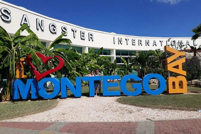 Private Airport Transfer from MBJ to Ocho Rios - The 90-minute drive to Ocho Rios