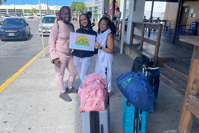 Private Airport Transfer from MBJ to RIU Montego Bay & Reggae - What the vehicle feels like after a flight