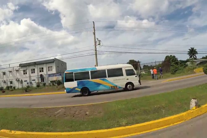 Private Airport Transfer in Montego Bay - What the driver service feels like