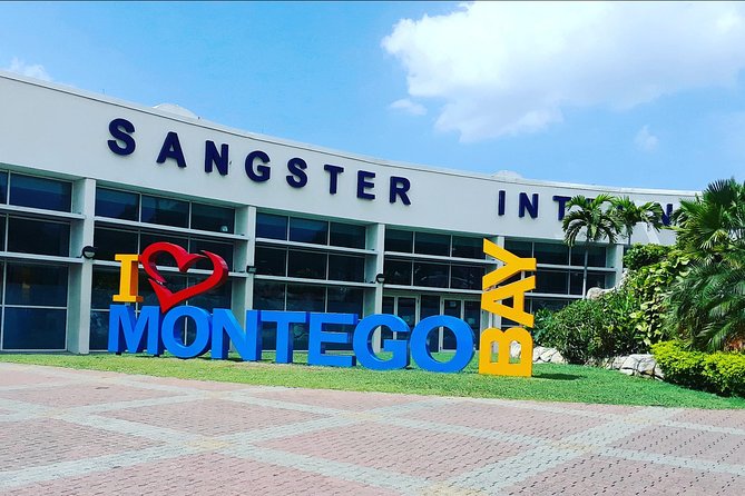 Private Airport Transfer Montego Bay and Negril - A relaxed start after Sangster International Airport