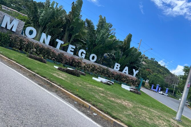 Private Airport Transfer Montego Bay hotels and Falmouth Hotels - Montego Bay drop-off: short ride, quick arrival
