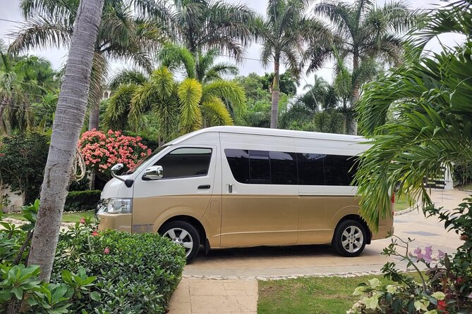 Private Airport Transfer | Montego Bay( Price vary on location) - Meeting Your Driver at Montego Bay Airport