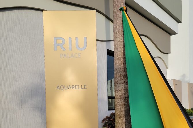 Private Airport Transfer Riu Aquarelle & Excellence Oyster Bay - Local Commentary Without a Full Tour Schedule