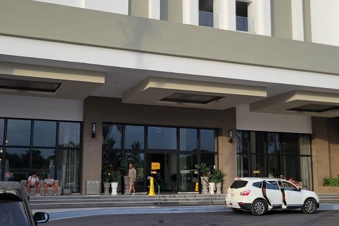 Private Airport Transfer Riu Aquarelle & Excellence Oyster Bay - Timing, Pickup, and the Details Worth Confirming