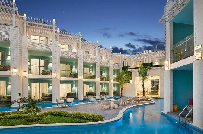 Private Airport Transfer to Azul Beach Resort Negril - Comfort, luggage, and the private group setup