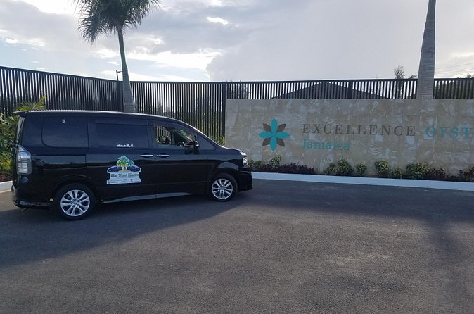 Private Airport Transfer to Excellence Oyster Bay - A first taste of Jamaica from the driver’s seat
