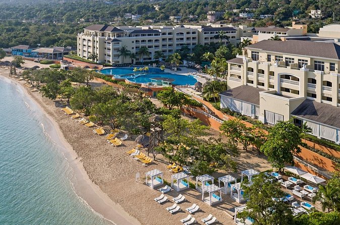 Private Airport Transfer to Iberostar Rose Hall Resort - What the service does well