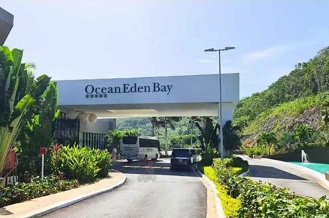 Private Airport Transfer to Ocean Eden/Coral Aquarelle, Royalton - What the Five-Star Feedback Suggests