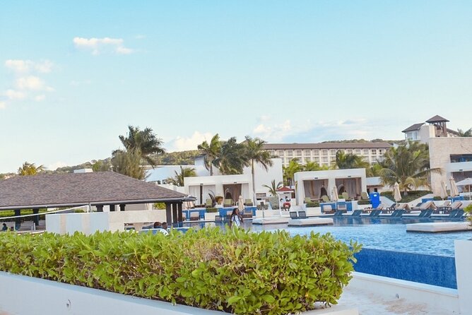 Private Airport Transfer to Royalton, Ocean Coral Spring & Excellence Oyster Bay - Why a private vehicle can be worth the price