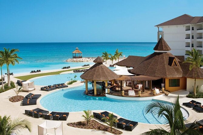 Private Airport Transfer to Secrets Resort Montego Bay - Meeting Your Driver at Sangster International Airport
