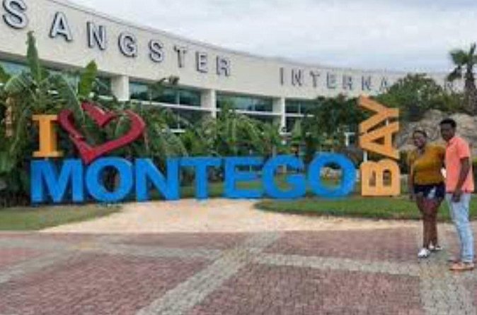 Private Airport Transfers to/from Hotels in Montego Bay - The $20 price and what you receive