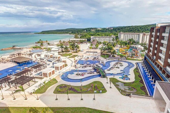 Private Airport Transfers to Royalton Blue Waters and White Sand - Leaving Montego Bay Airport Without the Usual Fuss