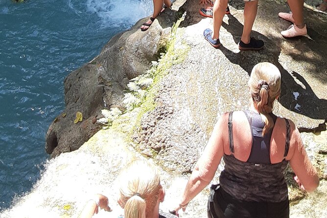 Private Combo Tour From Ocho Rios to Blue Hole and Dunn's River - Group size, pickup, and practical planning