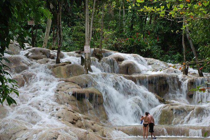 [PRIVATE] Dunn's River Falls with Entrance Fees - What the $158.11 price really buys you