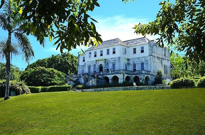 Private Guided 2-Hour Tour in Montego Bay - Weather, cancellations, and who should choose it