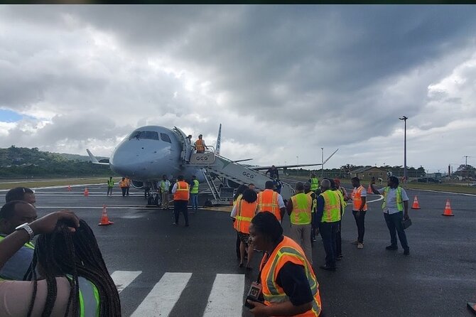 Private Ian Fleming Airport Transfer to Ocho Rios and Runaway Bay - Who will get the most from this transfer?