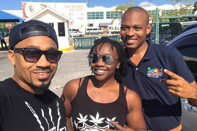 Private: Montego Bay Airport- Negril Resorts on the beach - Leaving Montego Bay Airport without the usual fuss
