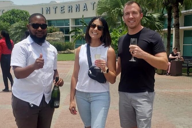 Private: Montego Bay Airport- Negril Resorts on the beach - Who will get the most from this transfer