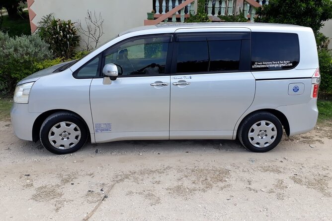 Private Montego Bay Airport Transfer To Falmouth Trelawny - Meeting the driver and getting local help