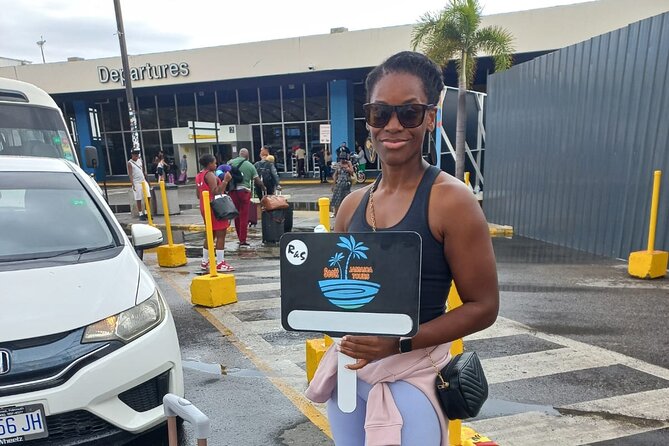 Private Montego Bay Airport Transfer to Negril Hotels - The drive can be more than a silent ride