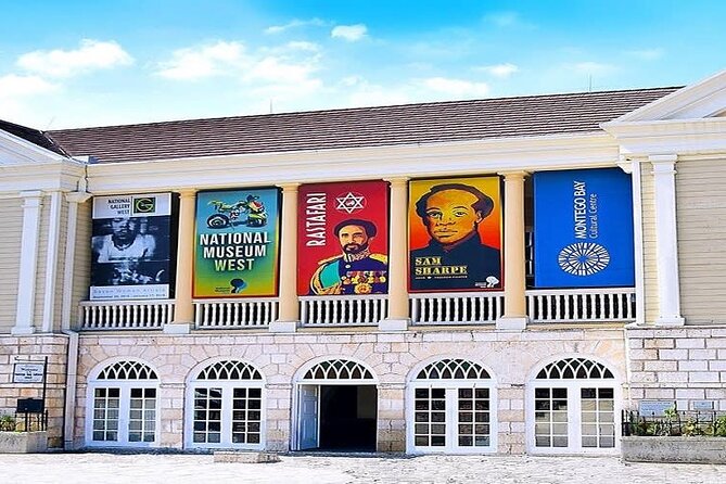 Private Montego Bay City Tour with Sightseeing and Shopping - Doctor’s Cave Beach and the famous water