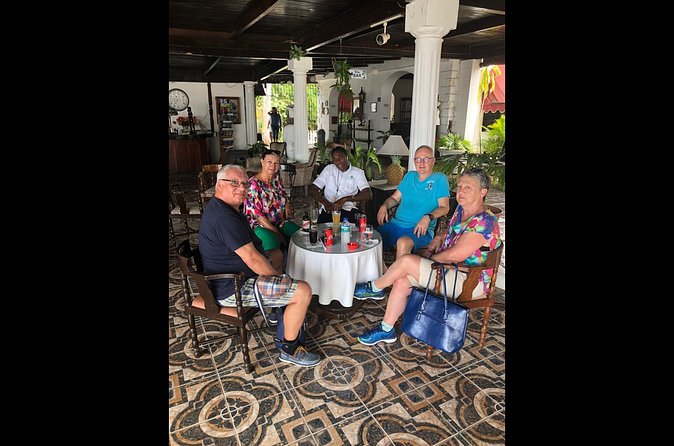 Private Montego Bay Highlight Tour from Falmouth/Grand Paladium - Shopping and coffee samples in a 35-minute Montego Bay stop