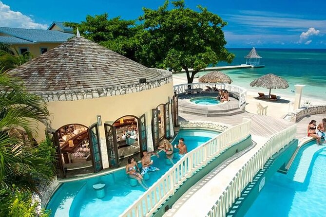 Private Montego Bay Jamaica Airport Transfer to Hotels in Negril - The personal service factor