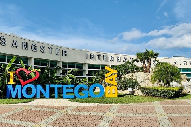 Private Montego Bay Jamaica Airport Transfer to Montego Bay Hotel - The 15 to 45 minute ride to your hotel