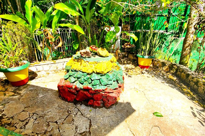 Private Nine Mile, Bob Marley Tour from Ocho Rios - Who should book this Nine Mile experience?