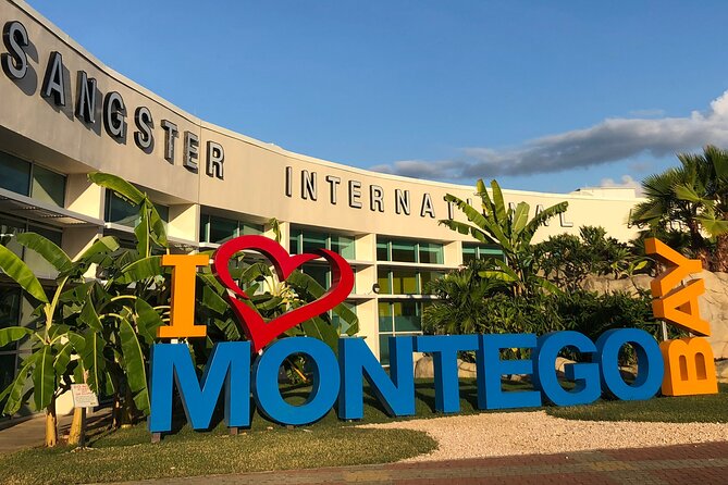 Private Round Trip Airport Transfer From Montego Bay Hotels - The value of flight tracking