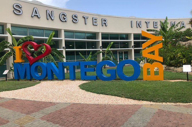 Private Round-trip MBJ Airport Transfer to Montego Bay Hotels - Why a private MBJ transfer can make arrival easier