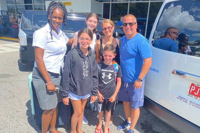 Private Roundtrip Airport Transfer to Resorts in Negril - Comfort, privacy, and group size