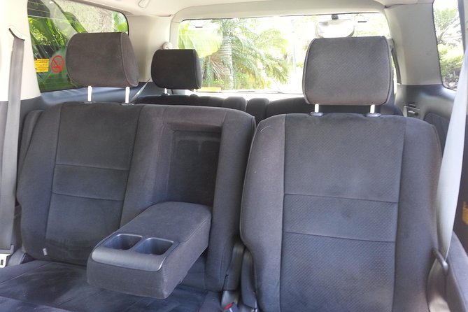 Private Sangster Airport Transfer to Negril Hotels - Vehicles, comfort, and group size