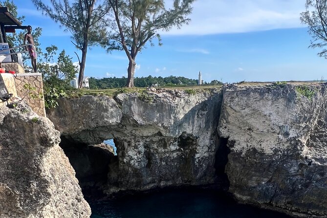 Private Tour for Negril Seven Miles Beach & Rick's Cafe Jamaica - Is the seven-hour schedule enough?