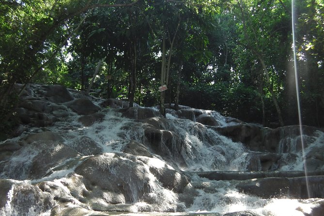 Private Tour From Ocho Rios To Dunn's River Falls - The ride from Ocho Rios to the park