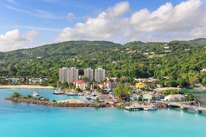 Private Tour From Runaway Bay to Ocho Rios, Blue Hole, Sightseeing and Shopping. - Sightseeing and shopping without a fixed shopping list