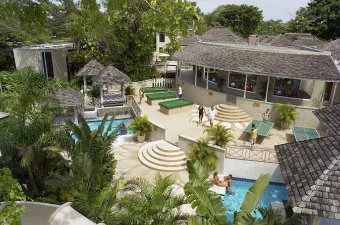Private Transfer between Hedonism ll Resort and Airport - The ride from Montego Bay to Hedonism II