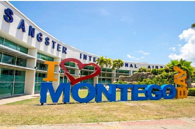 Private Transfer from Negril to Sangster Airport (MBJ) - Steven Blake as driver and guide