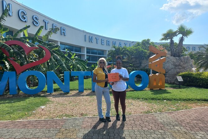 Private Transfer to Dunns River Blue Hole Tubing from Montego Bay - What the guide adds to the day