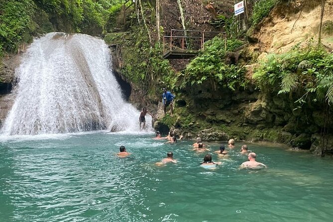Private Transport to River Tubing or Rafting and Blue Hole combo - Why private transport can be worth the money