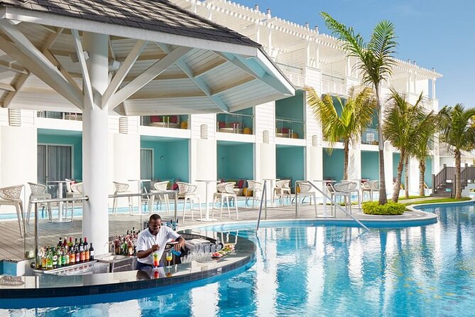 Private Transportation from Montego Bay Airport to Negril hotels - Leaving Sangster International Airport Without the Shuttle Wait