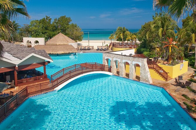 Private Transportation from Montego Bay Airport to Negril hotels - One Way or Round Trip to Match Your Plans