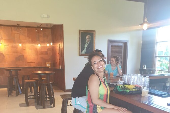 Private Transportation from Montego Bay to Appleton Estate & Pelican Bar - Which driver details matter most