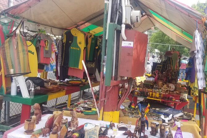 Private White River Bamboo Rafting & Limestone Massage Ocho Rios - The riverside refreshment and shopping stops