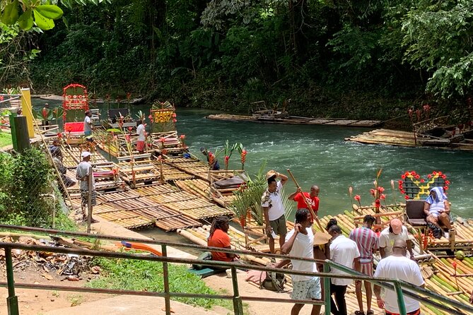 Rafting on the Martha Brae - The drive from Montego Bay sets the tone
