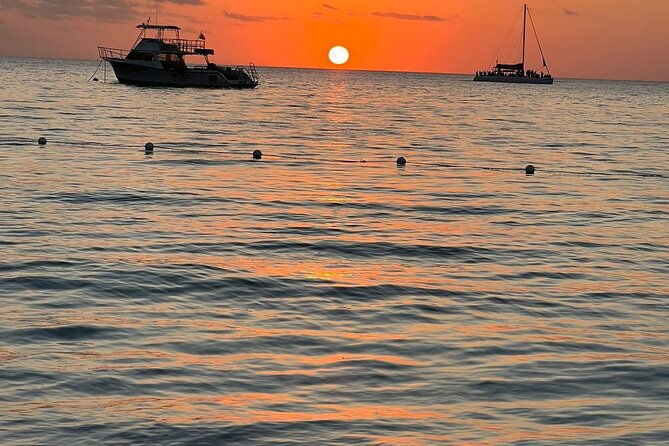Rick's Cafe & Shopping in Negril - Shopping that works best with a clear request