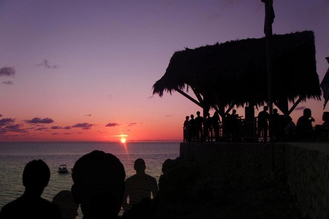 Rick's Cafe Sunset Cruise - Who will get the most from this $60 outing