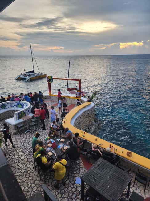 Ricks cafe & 7mile Beach Day Tour From Montego Bay. - Who should choose this Negril day trip?