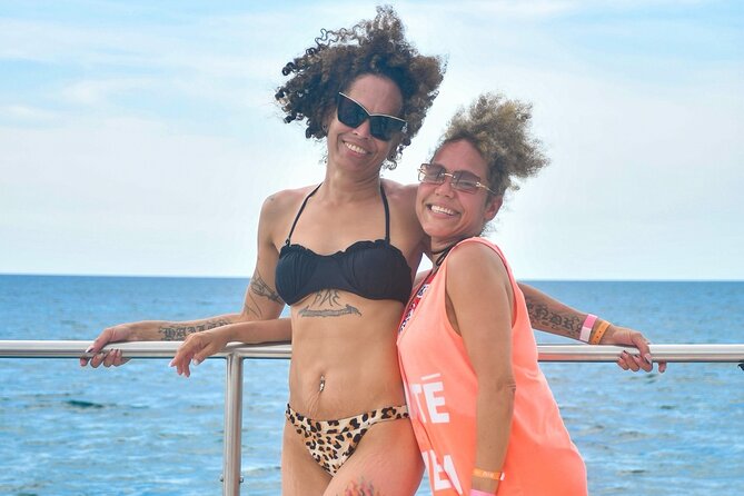 Ricks Cafe Cruise Snorkeling Open Bar DJ OCEAN EDEN BAY/CORAL - Beach time at Margaritaville